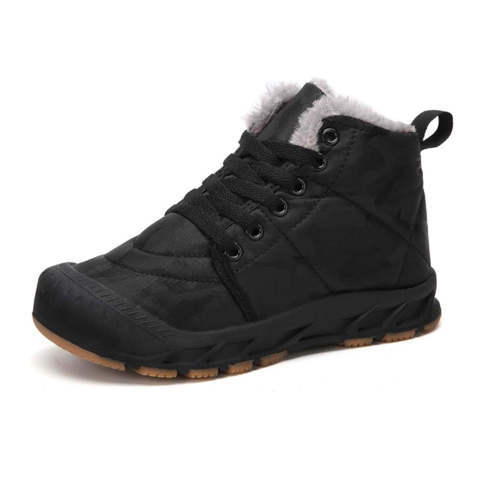 Kids Black Faux-Fur Lined Winter Sneakers, size 4 (35)
